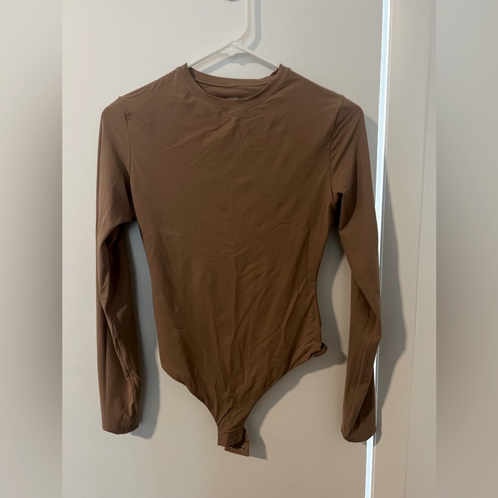 Skims Fits everybody Long sleeve body suit